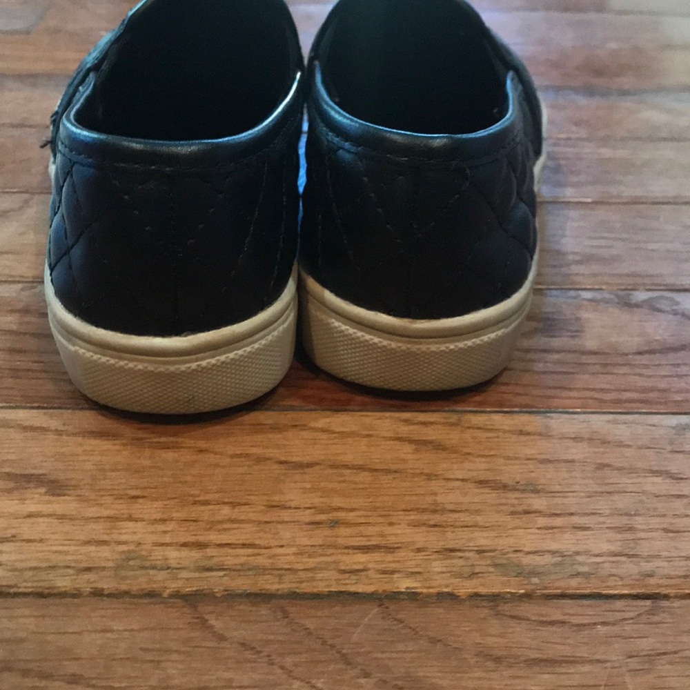 Slip ons - Picture 3 of 5